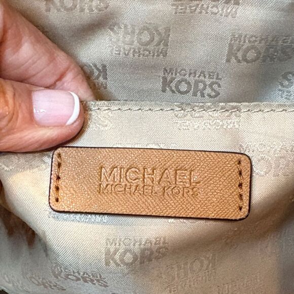 Michael Kors Charlotte Jet Set Saffiano Leather Clip XL Tote Handbag - Picture 14 of 16